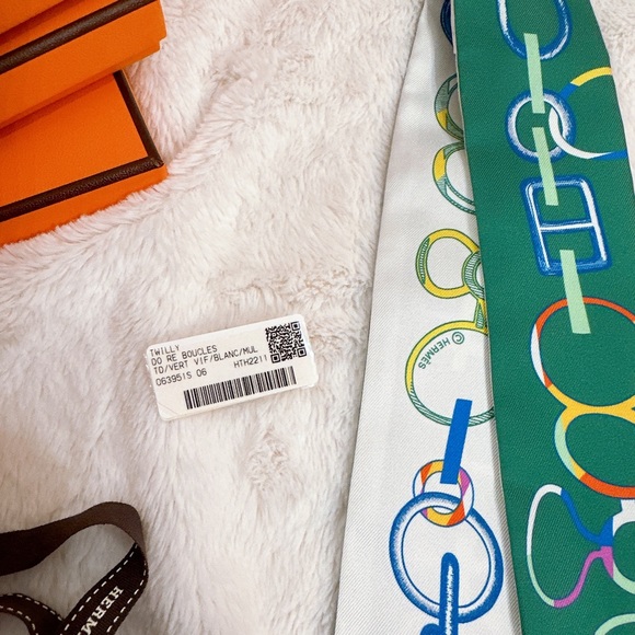 HERMES🍊 Twilly - Do Re Boucles - Picture 2 of 5